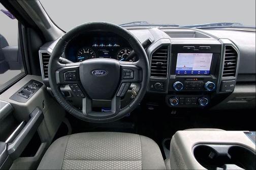 Velocity Blue Metallic 2019 Ford F-150 XLT