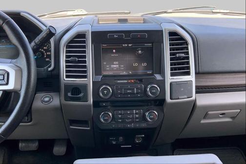 Tuxedo Black Metallic 2015 Ford F-150 Lariat