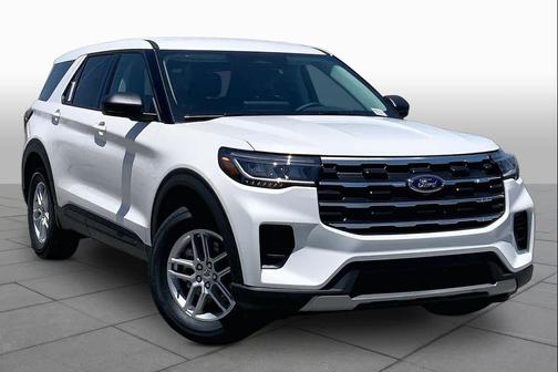 Star White Metallic Tri-Coat 2026 Ford Explorer Active