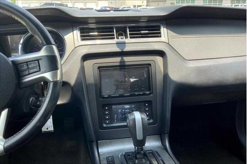 2014 Ford Mustang V6