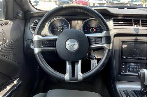 2014 Ford Mustang V6