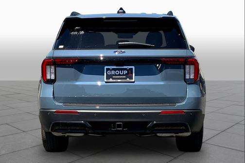 Vapor Blue Metallic 2026 Ford Explorer ST-Line