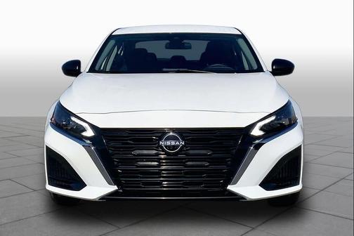 Glacier White 2025 Nissan Altima SV FWD