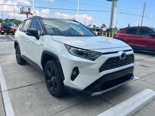 2021 Toyota RAV4 Hybrid SE