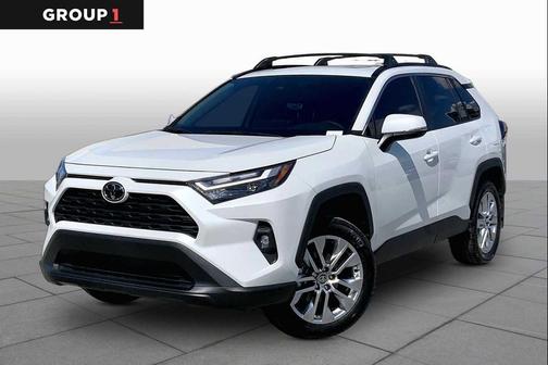 Wind Chill Pearl 2025 Toyota RAV4 XLE Premium