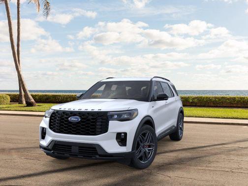 Star White Metallic Tri-Coat 2026 Ford Explorer ST-Line