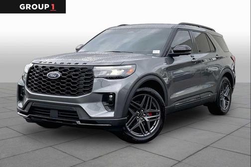 Carbonized Gray Metallic 2025 Ford Explorer ST-Line