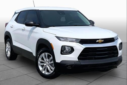 Summit White 2023 Chevrolet Trailblazer LS