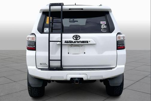 2017 Toyota 4Runner SR5