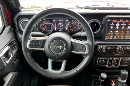 2022 Jeep Gladiator Overland