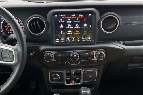 2022 Jeep Gladiator Overland