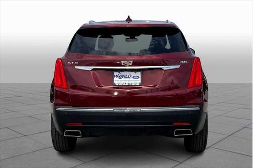 2017 Cadillac XT5 Base