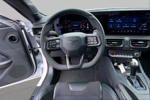 Oxford White 2025 Ford Mustang Dark Horse Fastback