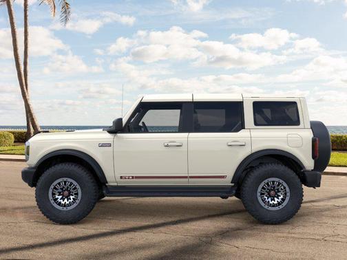 Wimbledon White 2026 Ford Bronco Outer Banks