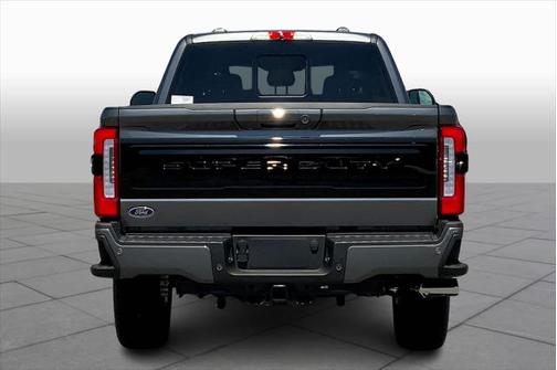 2025 Ford F-250 Platinum