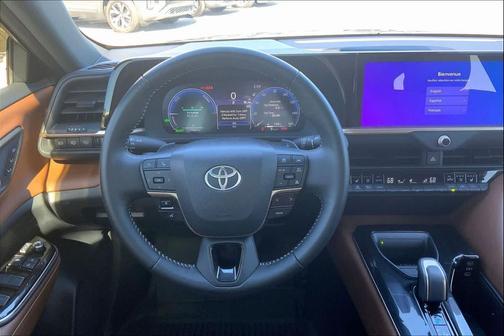 2025 Toyota Crown Signia XLE