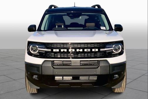 Oxford White 2025 Ford Bronco Sport Outer Banks