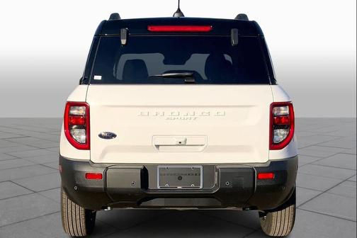 Oxford White 2025 Ford Bronco Sport Outer Banks