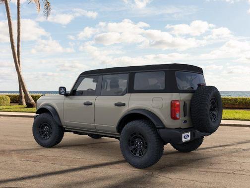 Desert Sand 2026 Ford Bronco Base