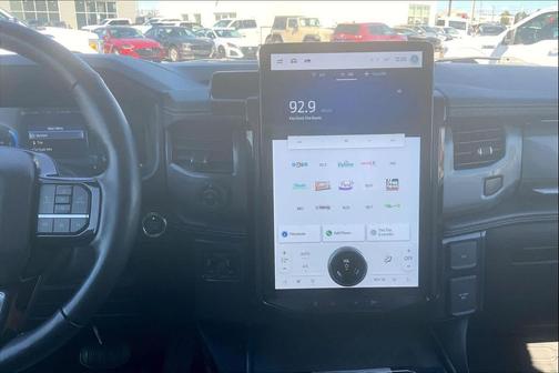 2022 Ford F-150 Lightning Platinum