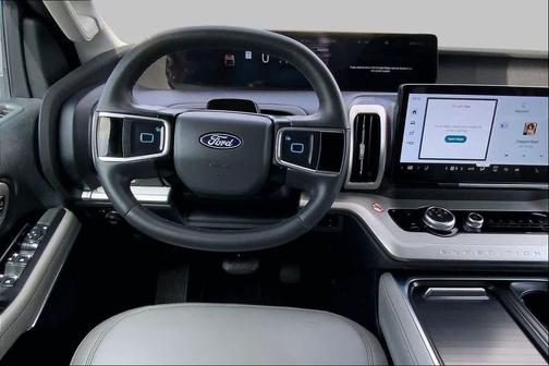Glacier Gray Metallic TriCoat 2025 Ford Expedition Active