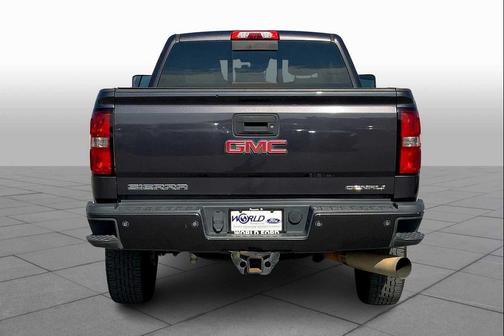 2015 GMC Sierra 2500 Denali