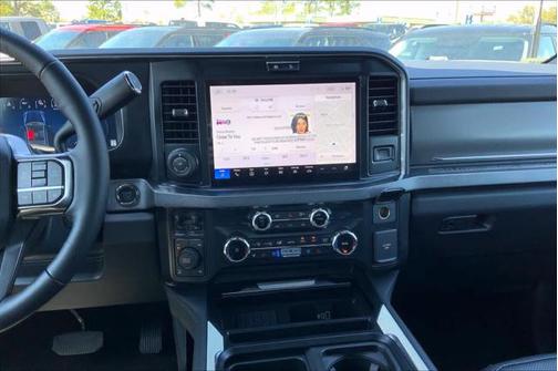 2025 Ford F-250 Platinum