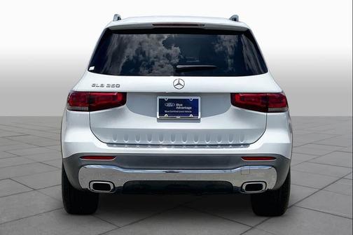 Digital White Metallic 2021 Mercedes-Benz GLB 250 Base