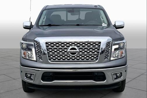 2017 Nissan Titan SL