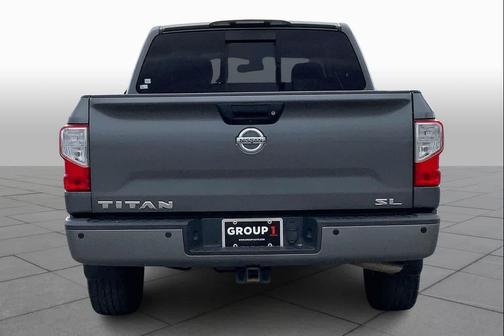 2017 Nissan Titan SL