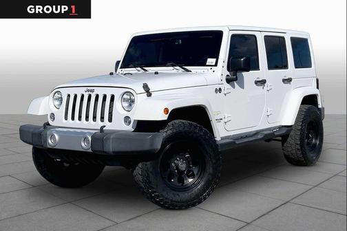 Bright White Clearcoat 2015 Jeep Wrangler Unlimited Sahara