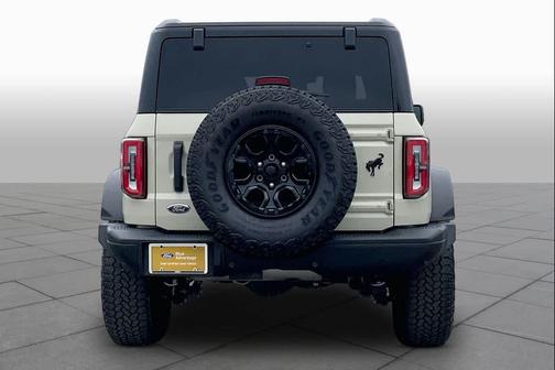 Desert Sand 2025 Ford Bronco Badlands