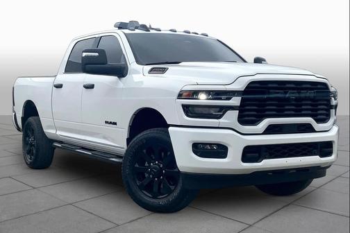 Bright White Clearcoat 2025 RAM 2500 Big Horn Crew Cab 4x4 6'4' Box