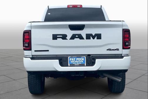 Bright White Clearcoat 2025 RAM 2500 Big Horn Crew Cab 4x4 6'4' Box