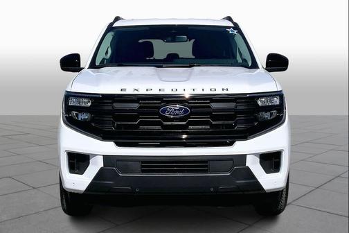 Oxford White 2025 Ford Expedition Active