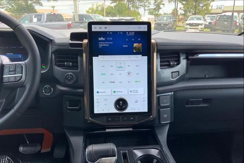2025 Ford F-150 Lightning LARIAT