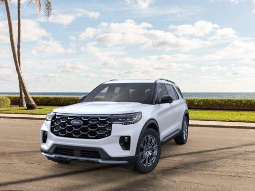Star White Metallic Tri-Coat 2026 Ford Explorer Platinum