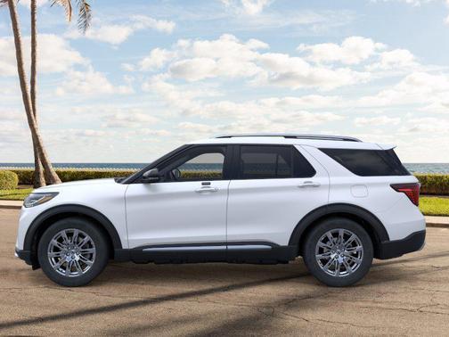 Star White Metallic Tri-Coat 2026 Ford Explorer Platinum