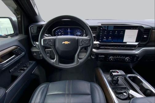 Sterling Gray Metallic 2023 Chevrolet Silverado 1500 High Country