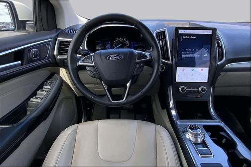 Star White Metallic Tri-Coat 2021 Ford Edge Titanium
