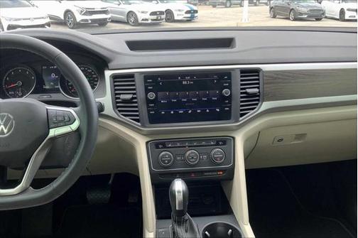 2021 Volkswagen Atlas 2.0T SE w/Technology