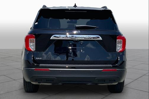 Agate Black Metallic 2024 Ford Explorer XLT