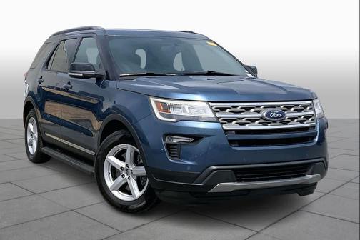 Blue Metallic 2018 Ford Explorer XLT