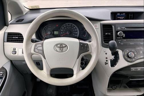 2012 Toyota Sienna LE