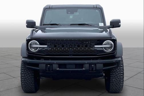 Shadow Black 2024 Ford Bronco Wildtrak