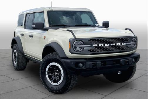 Desert Sand 2025 Ford Bronco Badlands