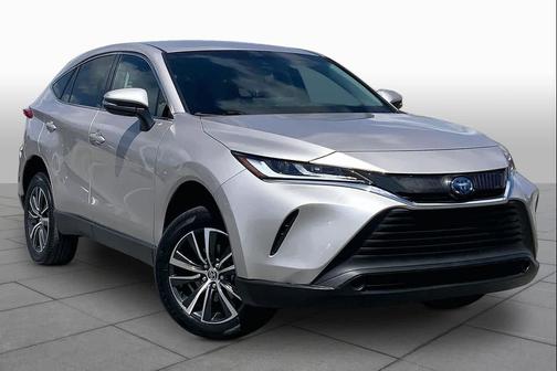 Titanium Glow 2024 Toyota Venza LE