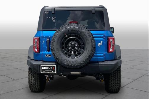 Velocity Blue Metallic 2026 Ford Bronco Badlands