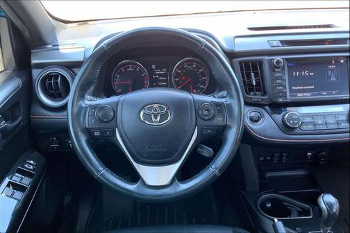 2016 Toyota RAV4 SE