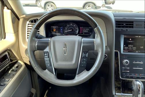 2015 Lincoln Navigator Base